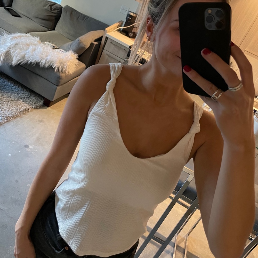 White tank top - Picture 3 of 3